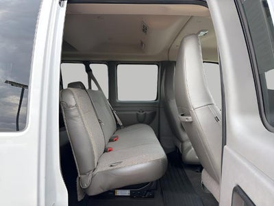 2025 Chevrolet Express Passenger 1LT