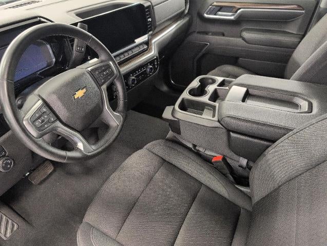 2025 Chevrolet Silverado 1500 LT (2FL)