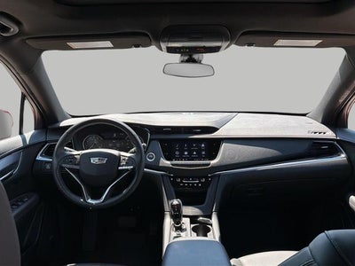 2025 Cadillac XT6 Luxury