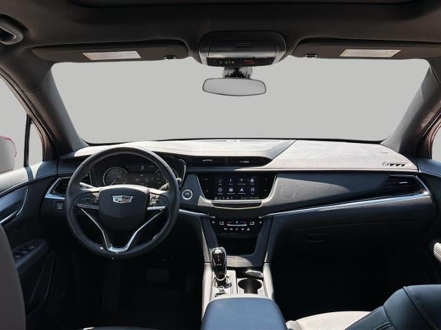 2025 Cadillac XT6 Luxury