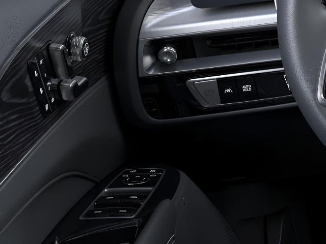 2025 Cadillac LYRIQ Sport 2